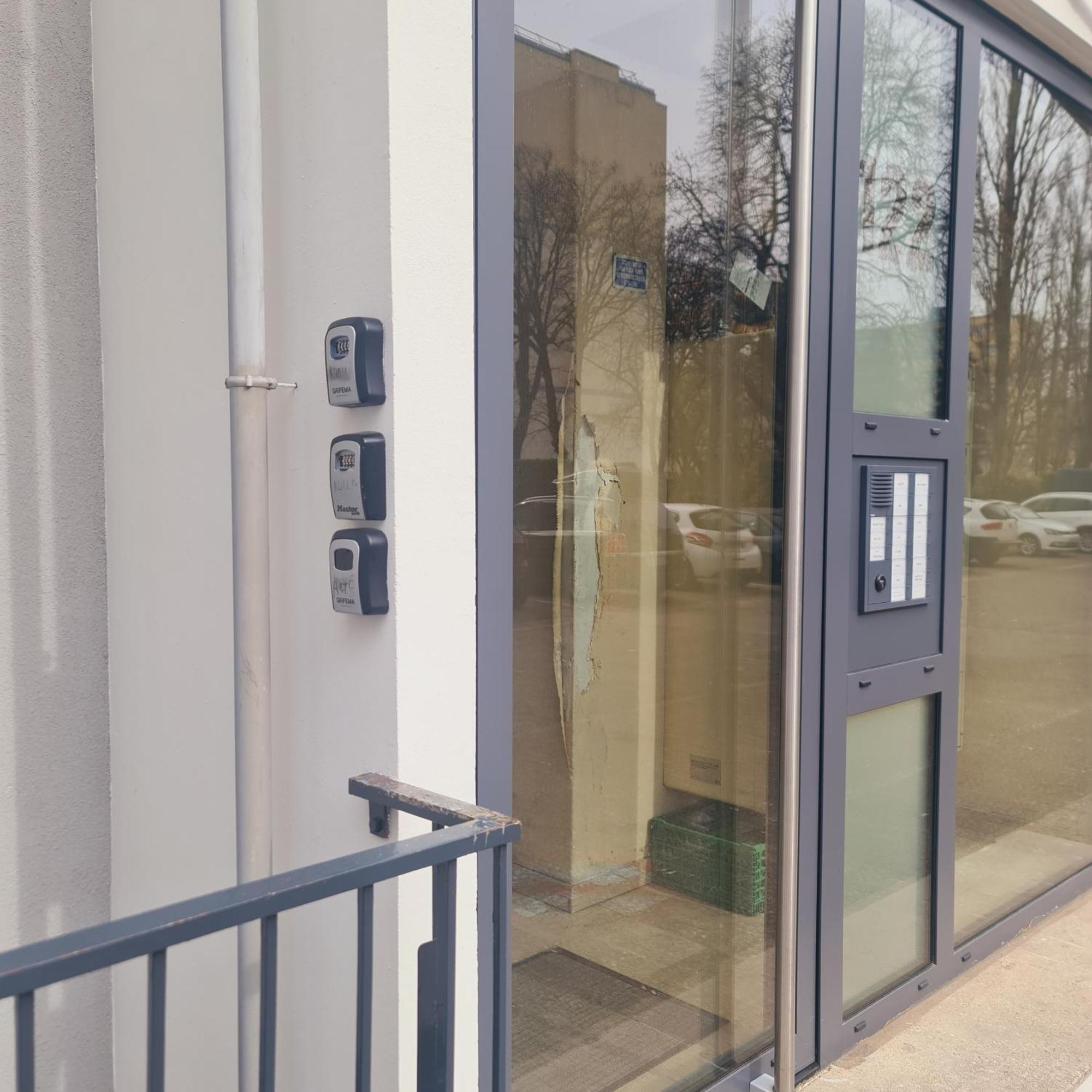 Studio Kaan Avec Terasse 5Mn Basel Airport Saint-Louis  Exterior photo